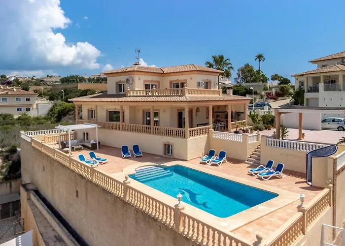 Guzman - Bellissima Villa Calp