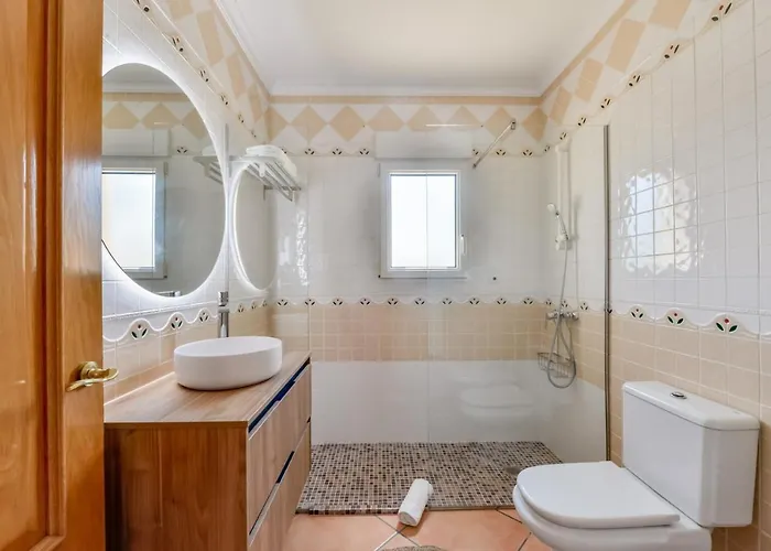 Guzman - Bellissima Villa